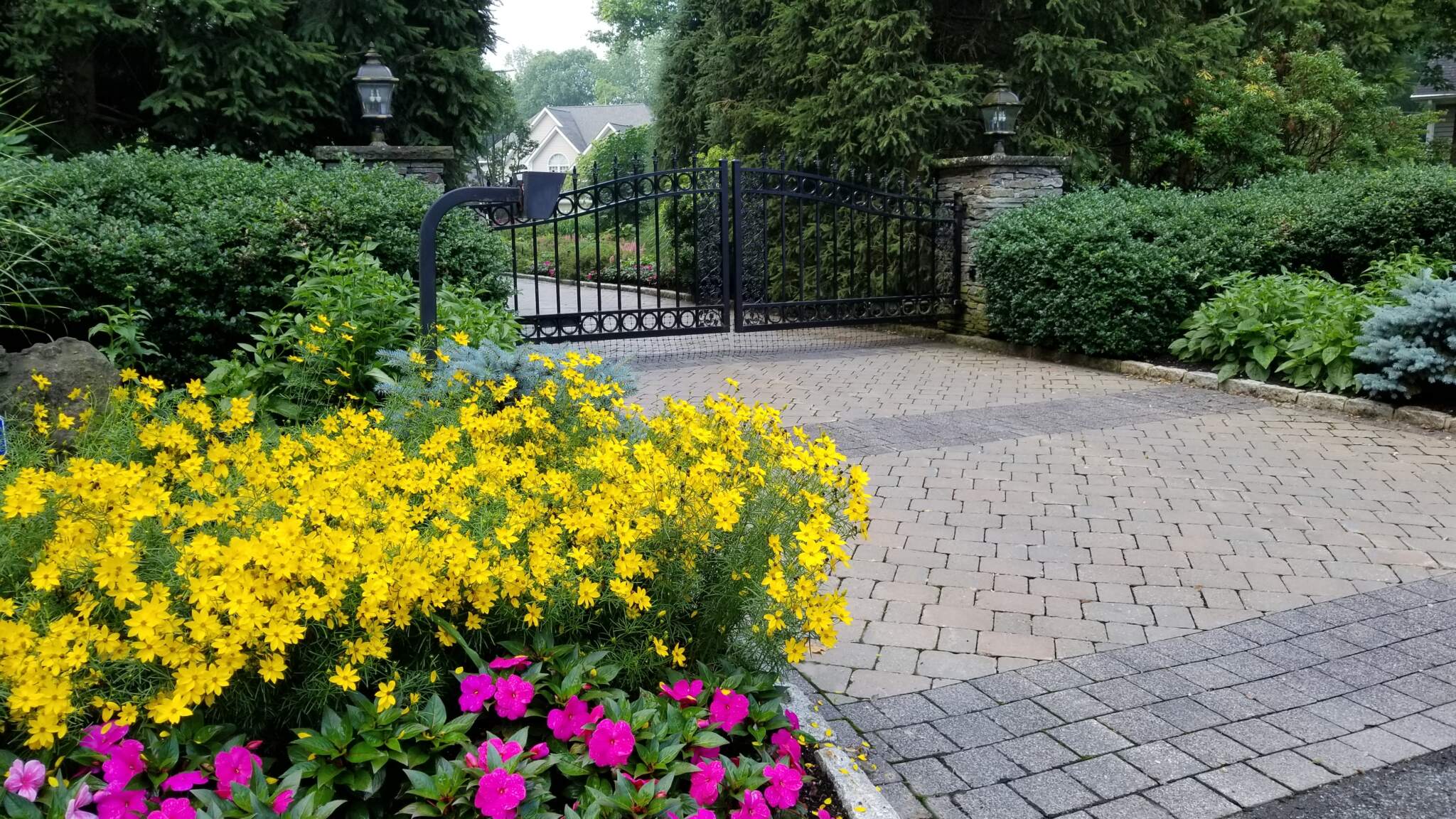 Our custom driveways and parking lot areas are designed to be both durable and elegant